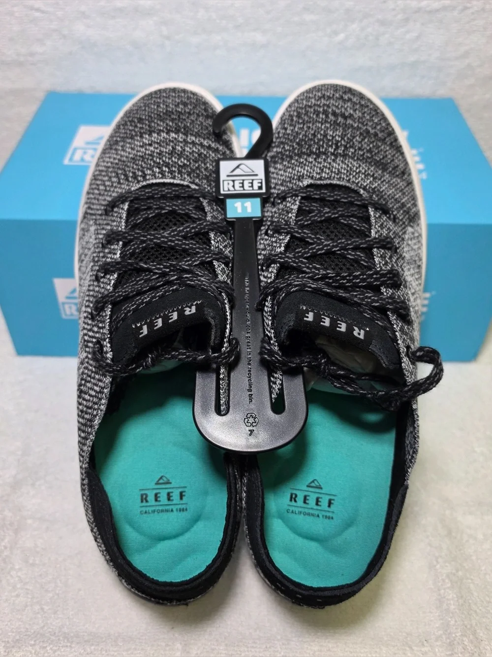 REEF Swellsole Neptune Men's Size 11 Gray Black Knit Lace-Up Sneakers New Box